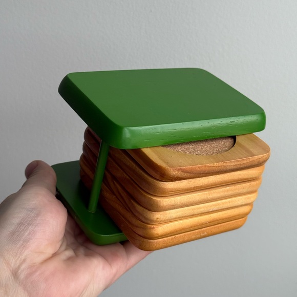 Drink Coasters Vintage Cork Set of 6 w/ Green Holder - Picture 5 of 16